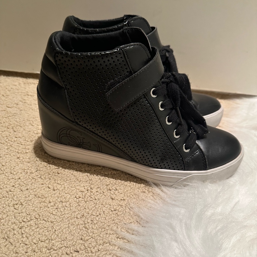 Guess Sneaker Wedges